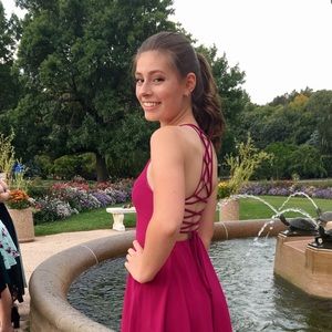 Meet your Posher, Laura